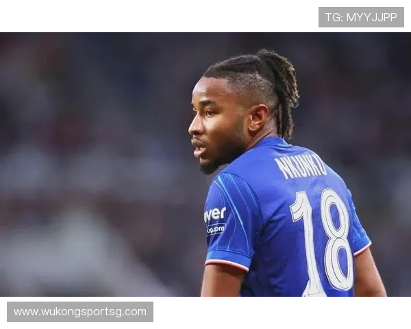 从莱比锡核心到切尔西新核：恩昆库的生涯转折