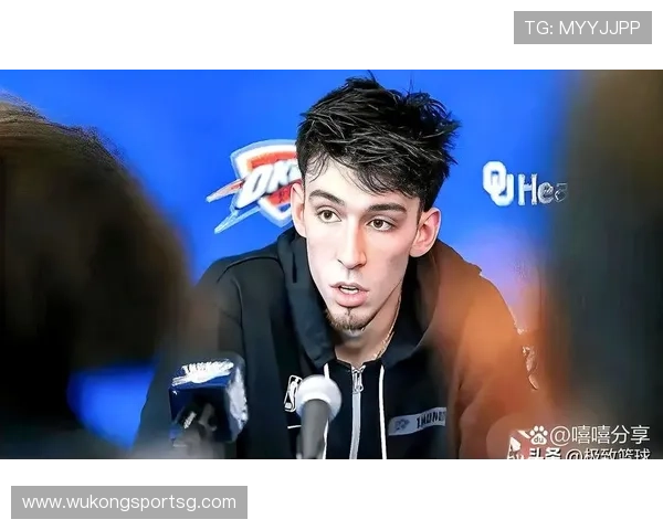 切特·霍姆格伦挡拆造错位效率提升 明显优于队内内线