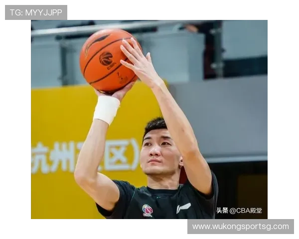 孙铭徽训练完直接拎两袋蛋白粉回家，这胃是铁打的？