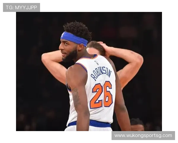 米切尔·罗宾逊无球顺下效率领跑内线，防守覆盖改变尼克斯禁区生态